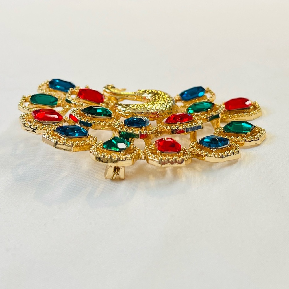 Brooch,  Peacock Brooch with Red & Green Gems on hold tone base, NIP, 2.75 x2”, - Picture 3 of 5